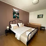 Apartments Nika *