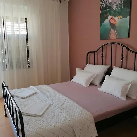 Apartments Nika Vodice