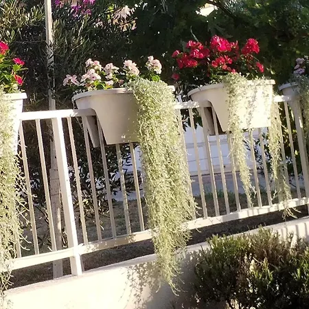 Apartments Nika Vodice