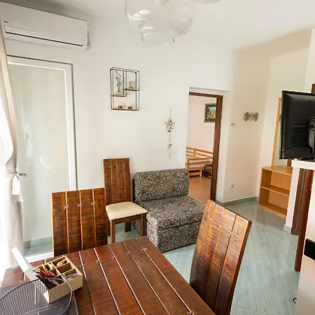 Apartments Nika * Vodice